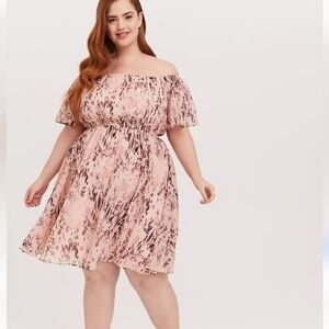 NWT Torrid Animal Print Off the Shoulder Dress Size 1X
